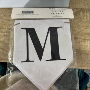 Target Wedding Mr & Mrs Banner NWT